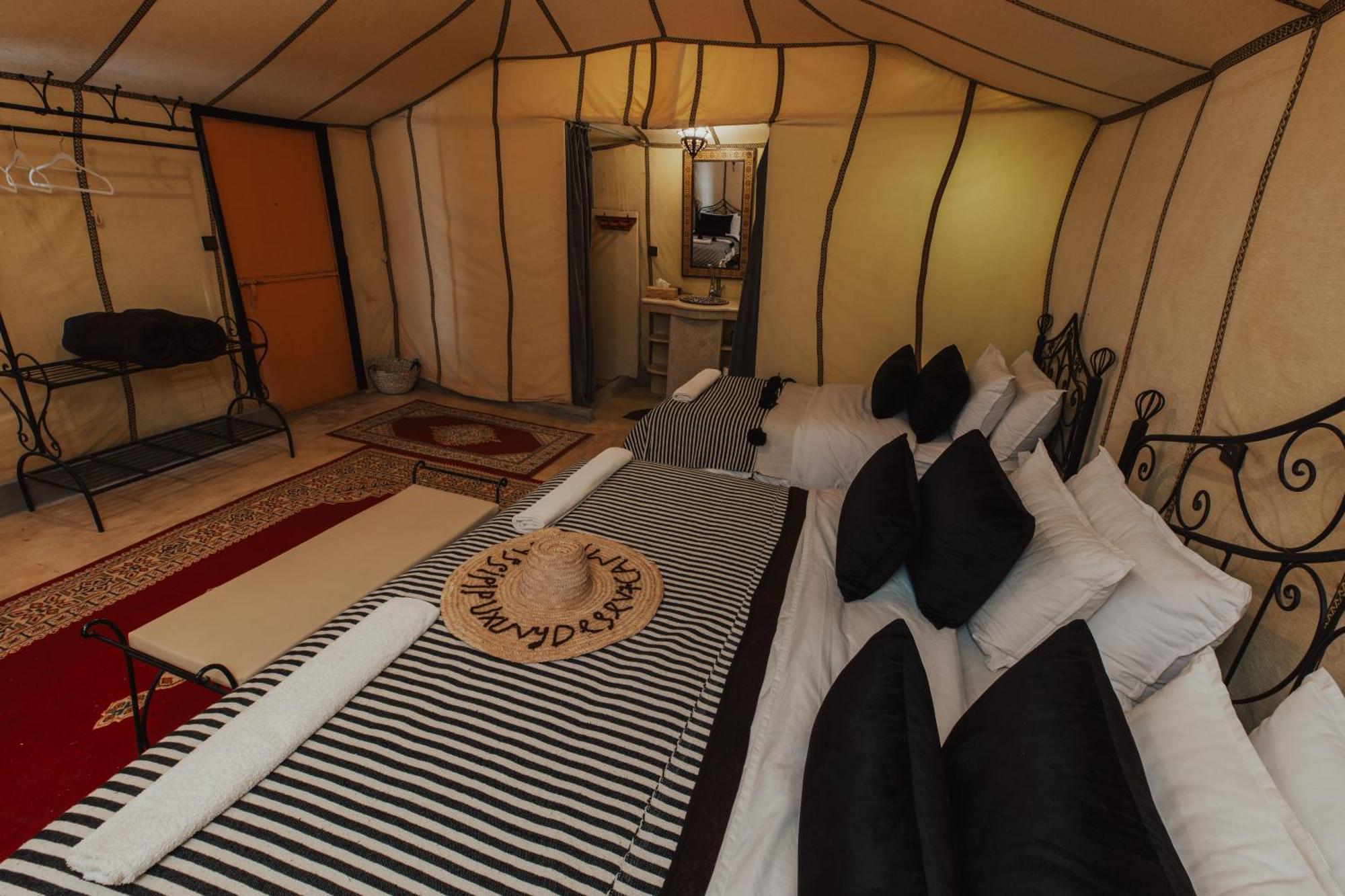 Отель Milenario Camp Мерзуга Экстерьер фото